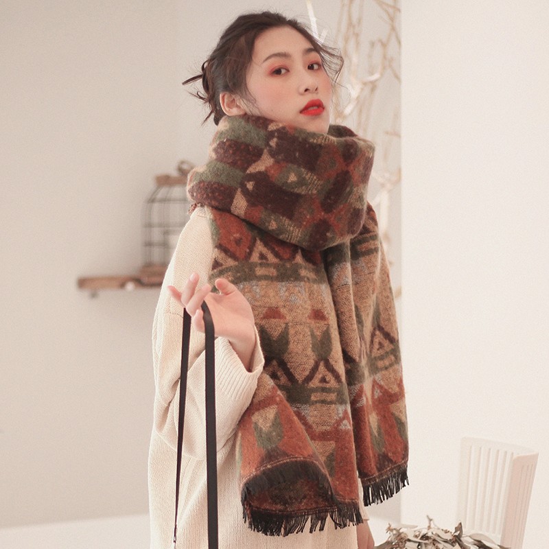 Ethnic Fashion Photography - Châle tricoté épais et chaud de